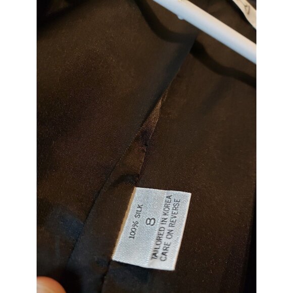 Vintage Tahari Womens 8 Blazer Long Sleeve Button Closure 100% Silk Black Pocket - Picture 6 of 6